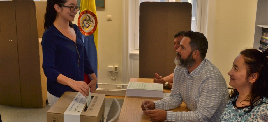 Consulado de Colombia en Estocolmo inició el último día de la Consulta Anticorrupción 2018